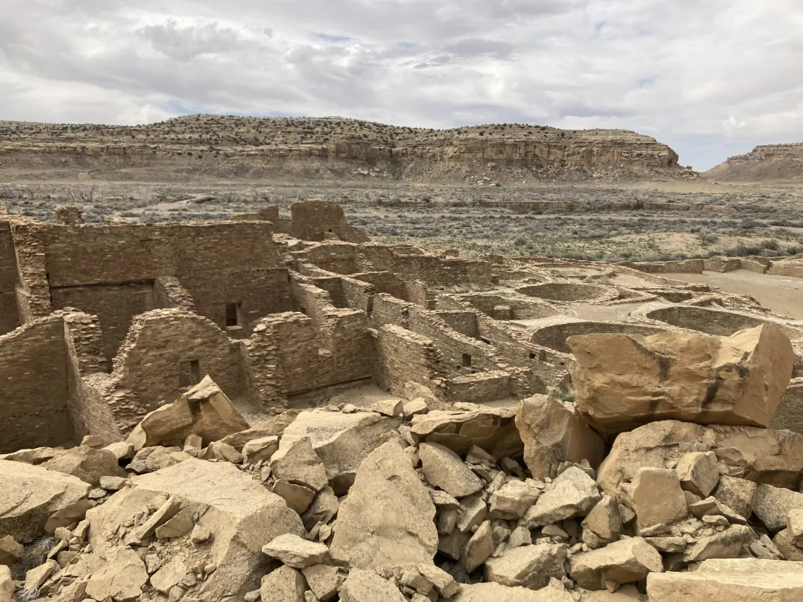 Rocks from the fall in 1941 in the foreground, with Pueblo Bonito in the background. 